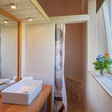 Charming In Poggio Mezzana Near