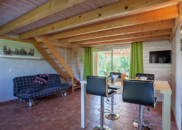 Charming Villa In Poggio Mezzana Near Beach