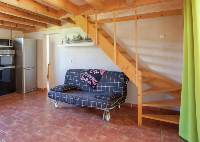 Charming Villa In Poggio Mezzana Near Beach