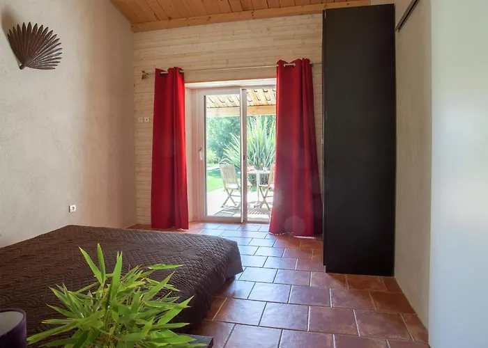 Charming Villa In Poggio Mezzana Near Beach Villa Santa-Lucia-di-Moriani